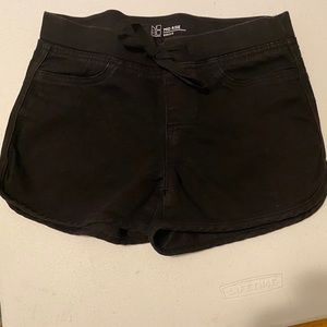 Black Midrise Shorts